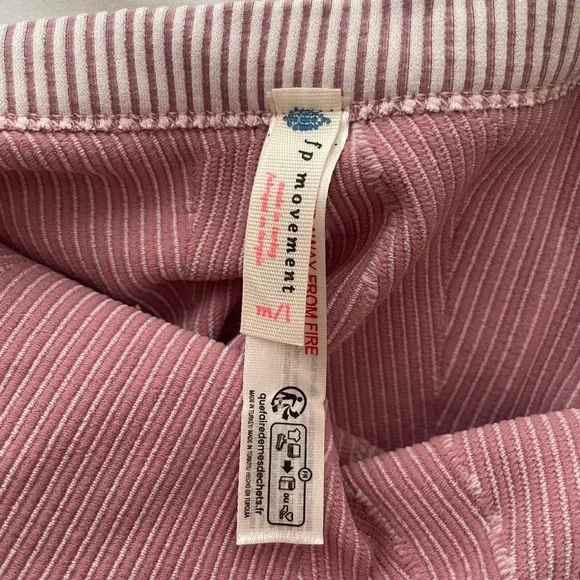 Elegant Striped Crop Tank Top in Pink - Picture 3 of 3